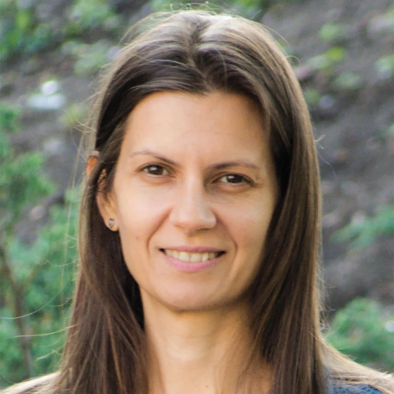 portrait of Manuela Murariu